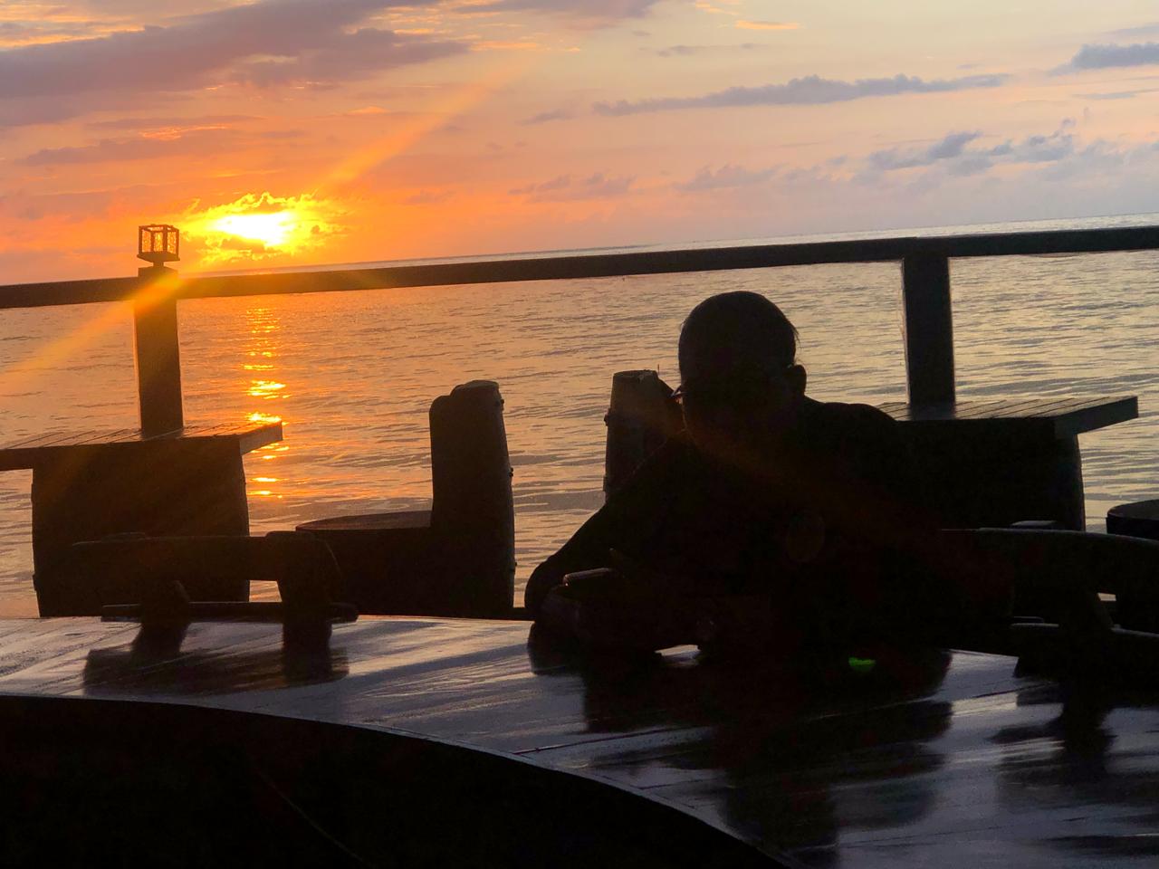 Sunset dining at Pirates Dock
